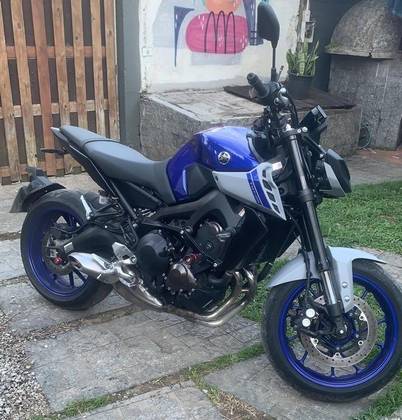 YAMAHA MT-09 YAMAHA MT-09